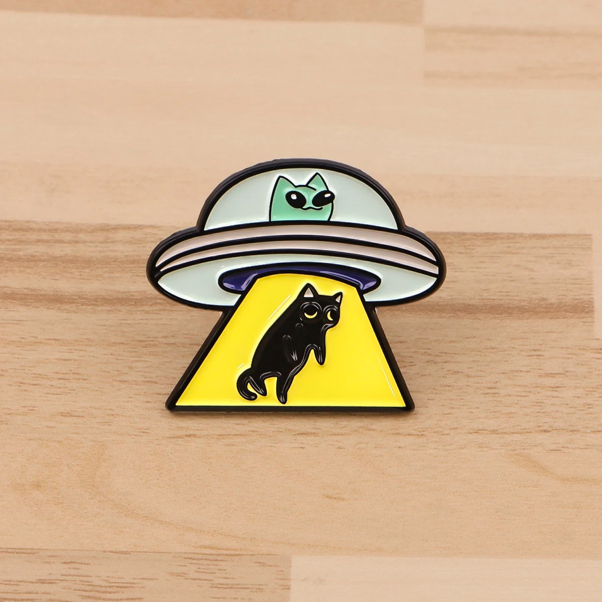 Model Kit Ufo - UFO エイリアンエナメルピン黒猫バッジバックパックブローチ女性男性ラペルピンコスプレアクセサリーおもちゃギフト