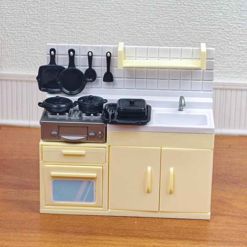 Model Kit Toy - 1 セットコンパクトキッチン用品キットミニモデルストーブキッチンシーンシミュレーション子供の人形遊び場所おもちゃの装飾品遊びの楽しみのため