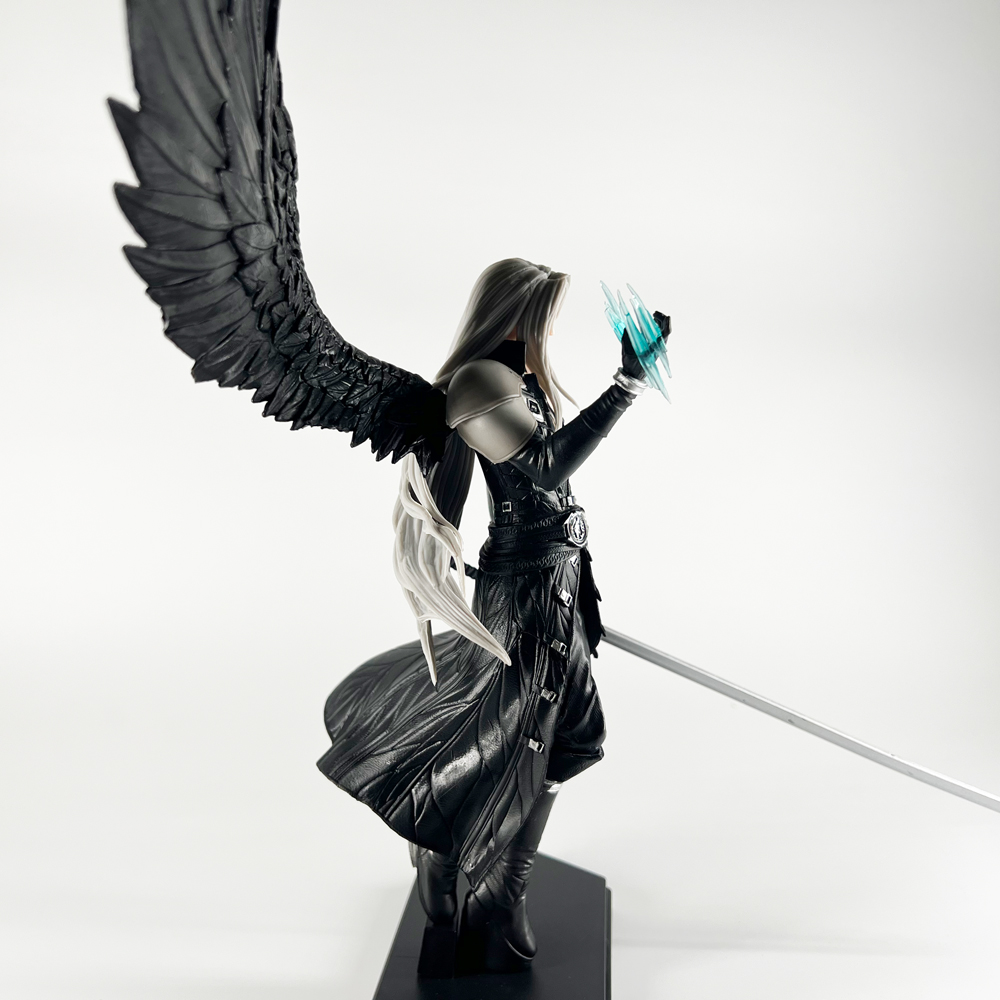 新作 リバース セフィロス アニメ フィギュア 片翼の天使  - Model Kit Final Fantasy のレビューと価格
