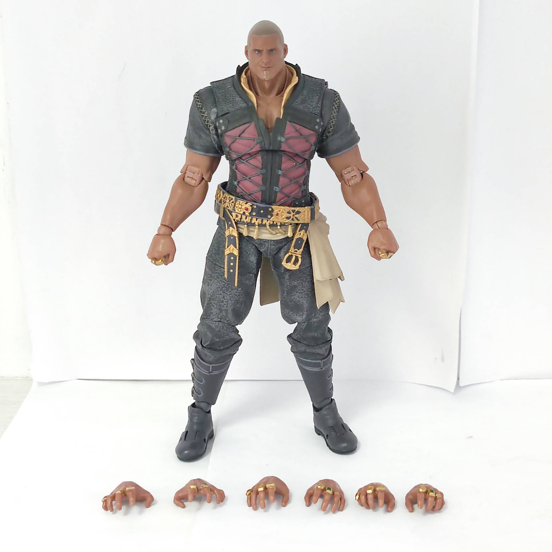 公式ルーズフィギュア ヒューゴ・クプカ・ベネディクタ・バーナ - Model Kit Final Fantasy のレビューと価格